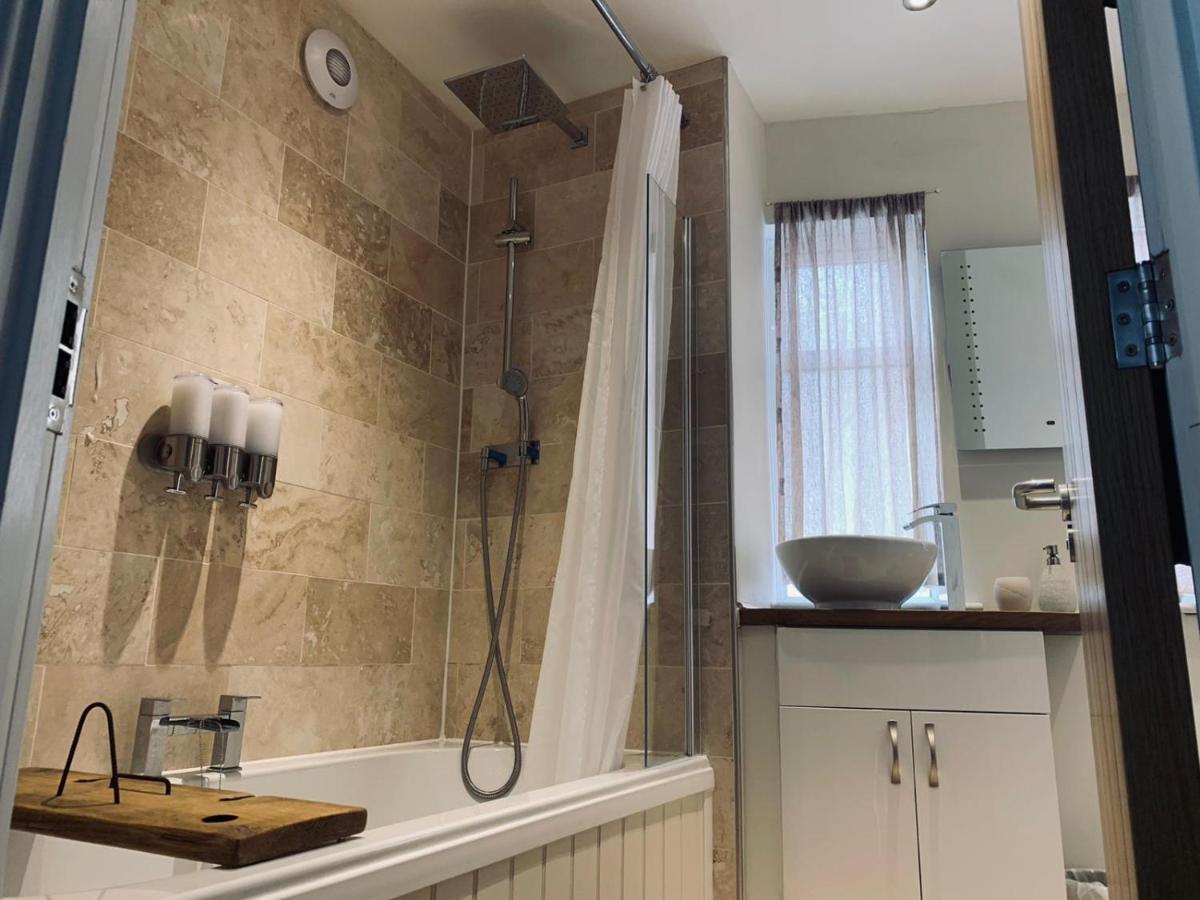 The Stowe Apartment Shrewsbury Bagian luar foto